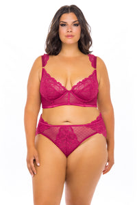 Plus size model in pink underwire lace bra and matching panty with mesh detailing